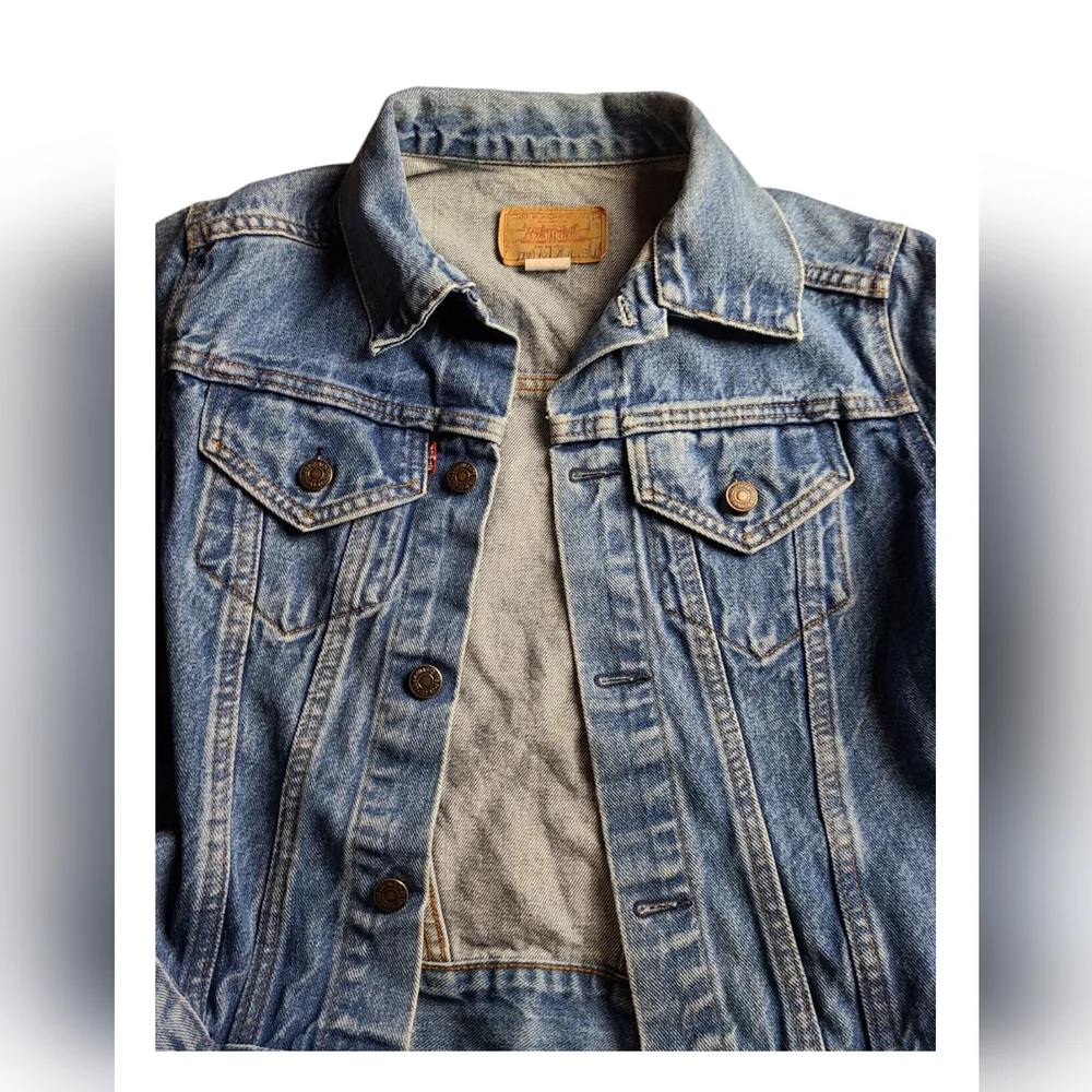 VINTAGE 1980'S | LEVI'S | DENIM JACKET | 2-POCKET | CHILDRENS | SIZE LARGE